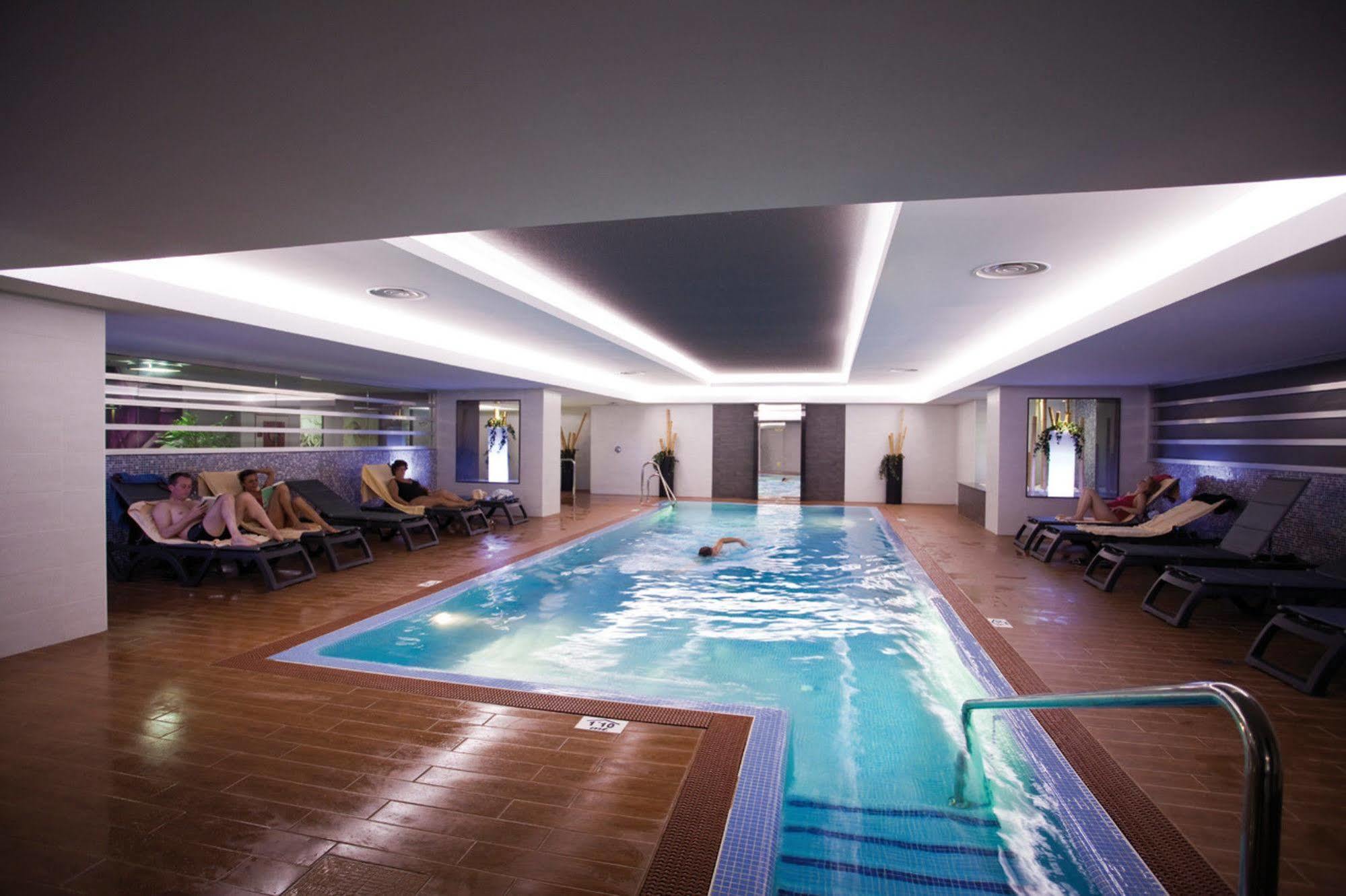 Riu Nautilus (Adults Only) Hotel Torremolinos Exterior photo